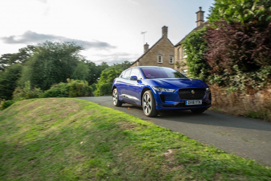  Jaguar I-Pace EV400 AWD S 2018 года  (UK) (фото 15 из 40)
